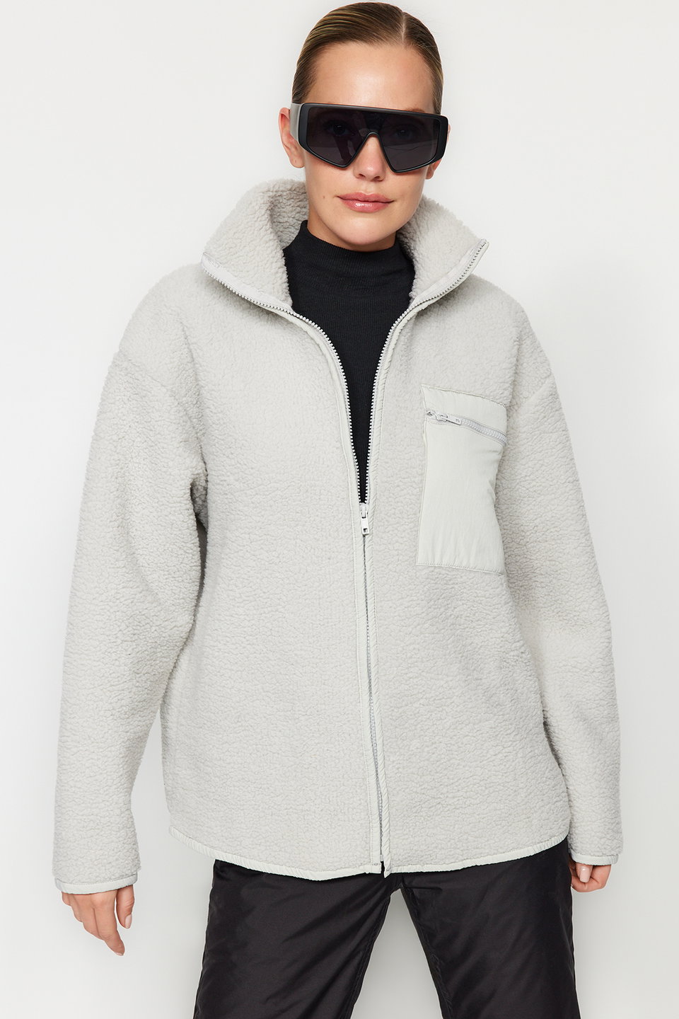 Winter Essentials Fleece Zipper Stand Collar Long Sleeve Pocket Detailed Knitted Sweatshirt TWOAW24SW00071