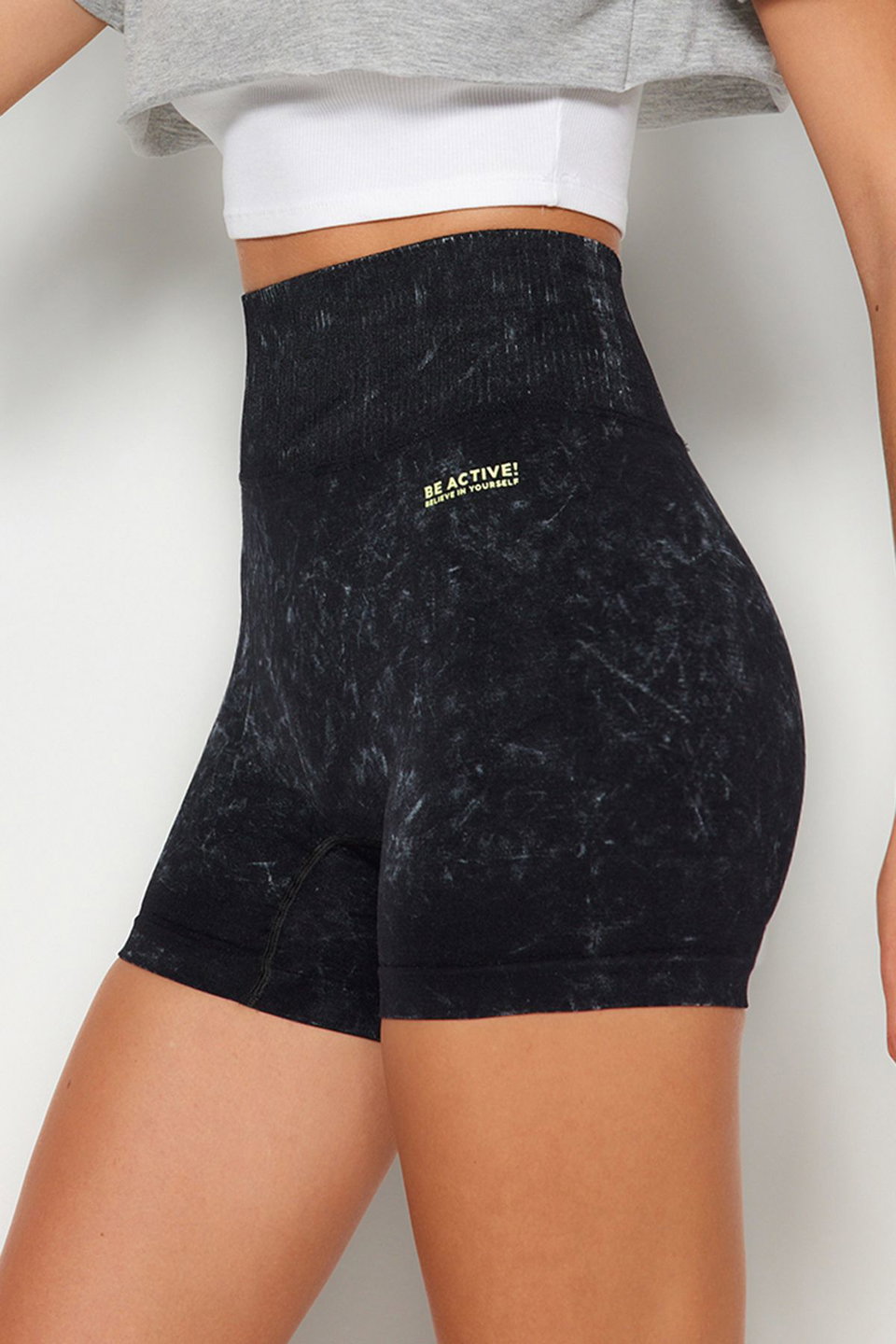 Seamless Washed Knitted Sports Shorts/Short THMSS23TY00034