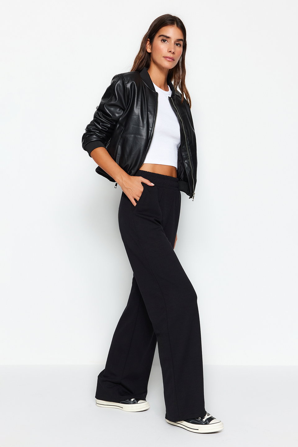 Premium Soft Fabric Pocket Wideleg/Relaxed Fit Knitted Sweatpants TWOAW24EA00012