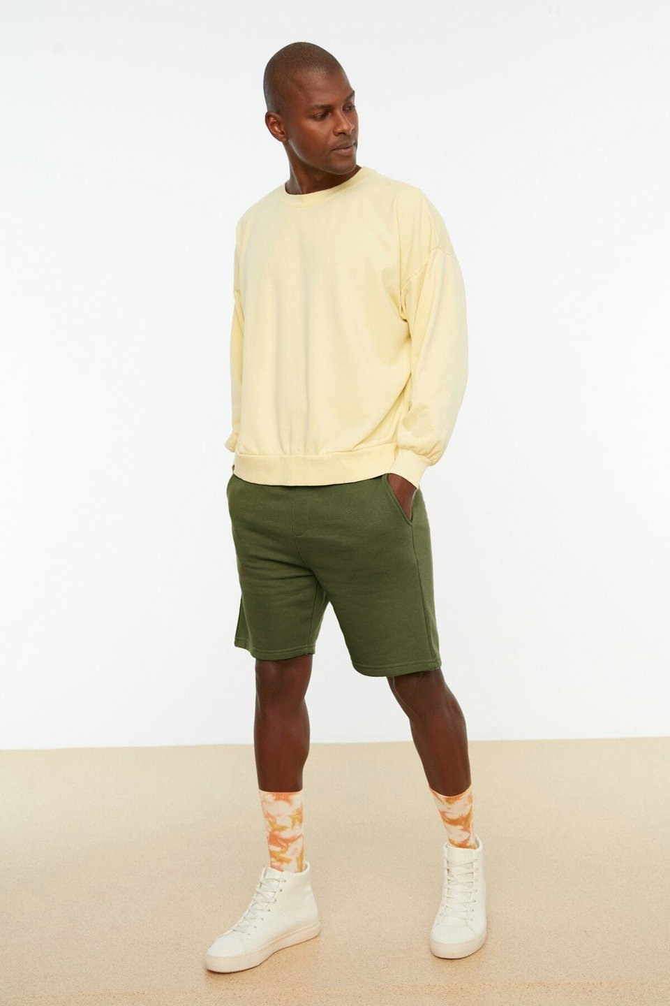 Regular/Normal Cut Basic Shorts&Bermuda TMNSS20SR0068