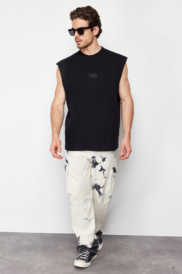 Black - Stone Oversize/Wide Cut Raised Text Printed Labeled Zero Sleeve T-Shirt/Athlete TMNSS24AL00005