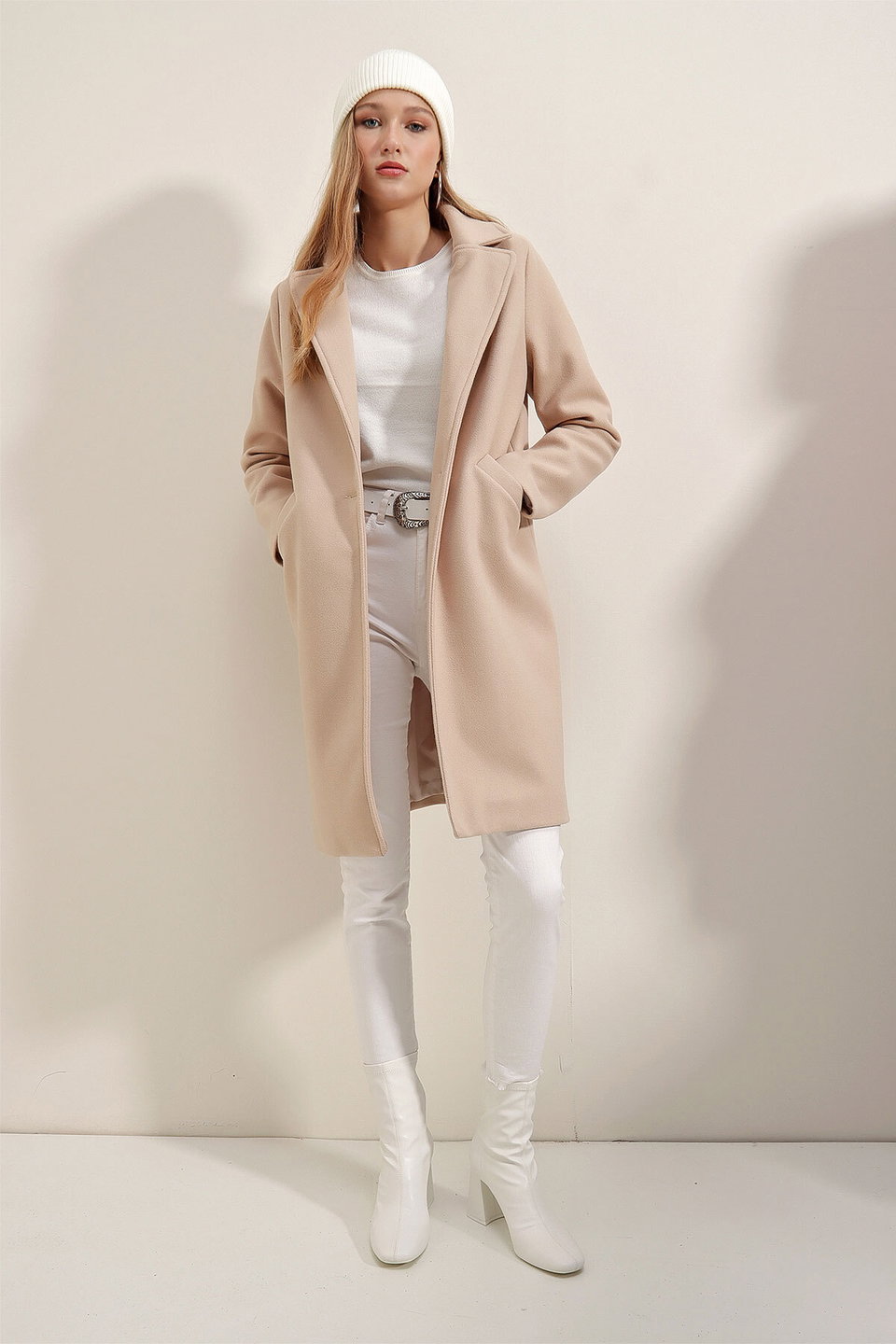 9085 Cachet Coat