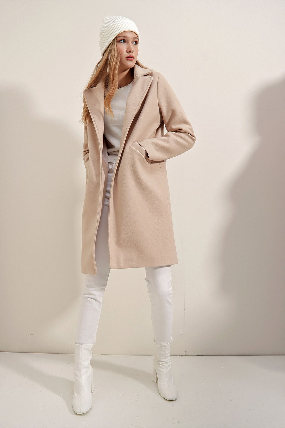 9085 Cachet Coat
