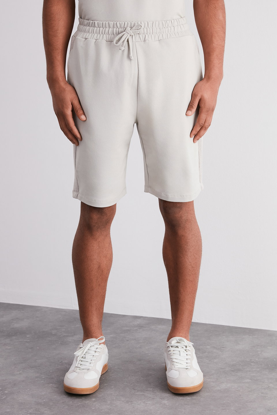 regular/normal cut limited edition knitwear-look piece detailed shorts & bermuda tmnss24sr00035