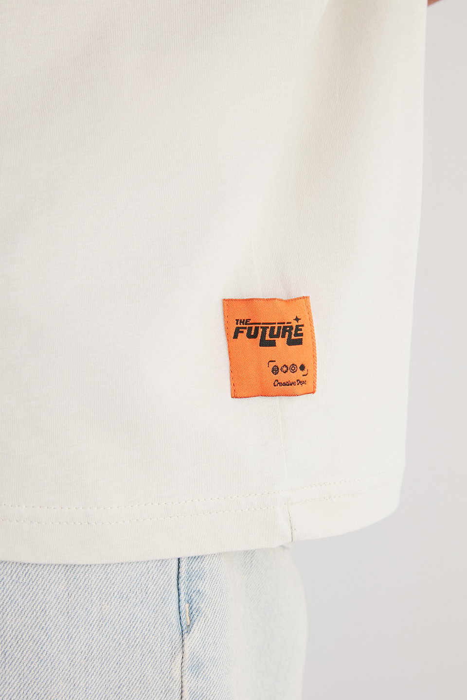 Oversize/Wide Cut Raised Text Printed Labeled Zero Sleeve T-Shirt/Athlete TMNSS24AL00005