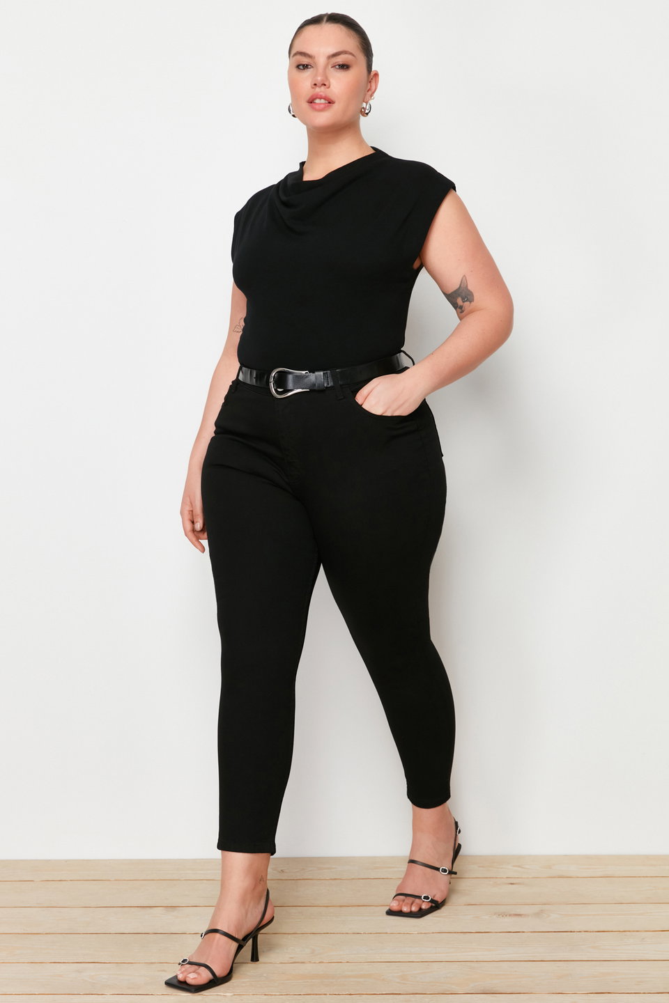 Non-Fading High Waist Stretchy Plus Size Skinny Jeans Tbbaw23Cj00061