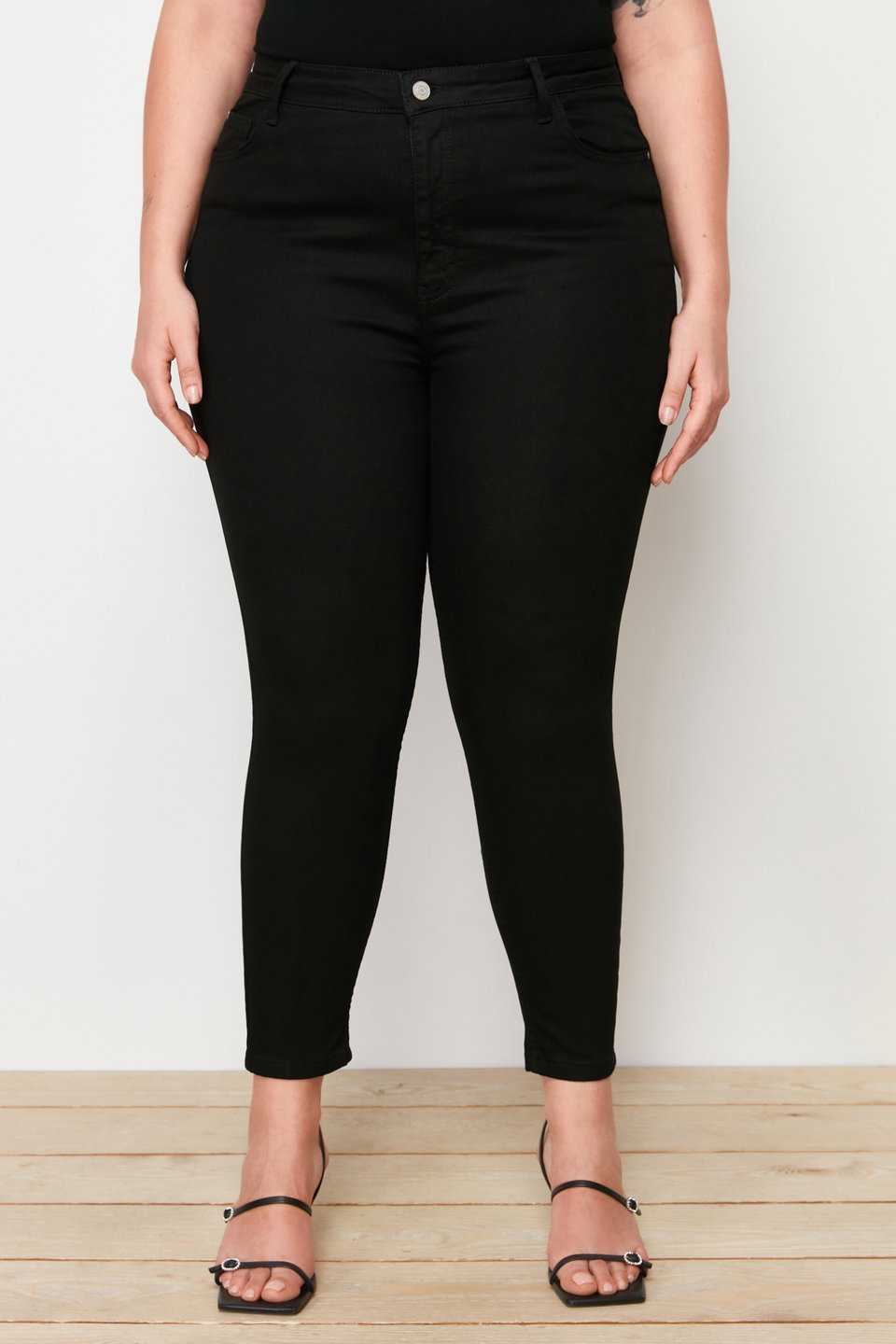Non-Fading High Waist Stretchy Plus Size Skinny Jeans Tbbaw23Cj00061
