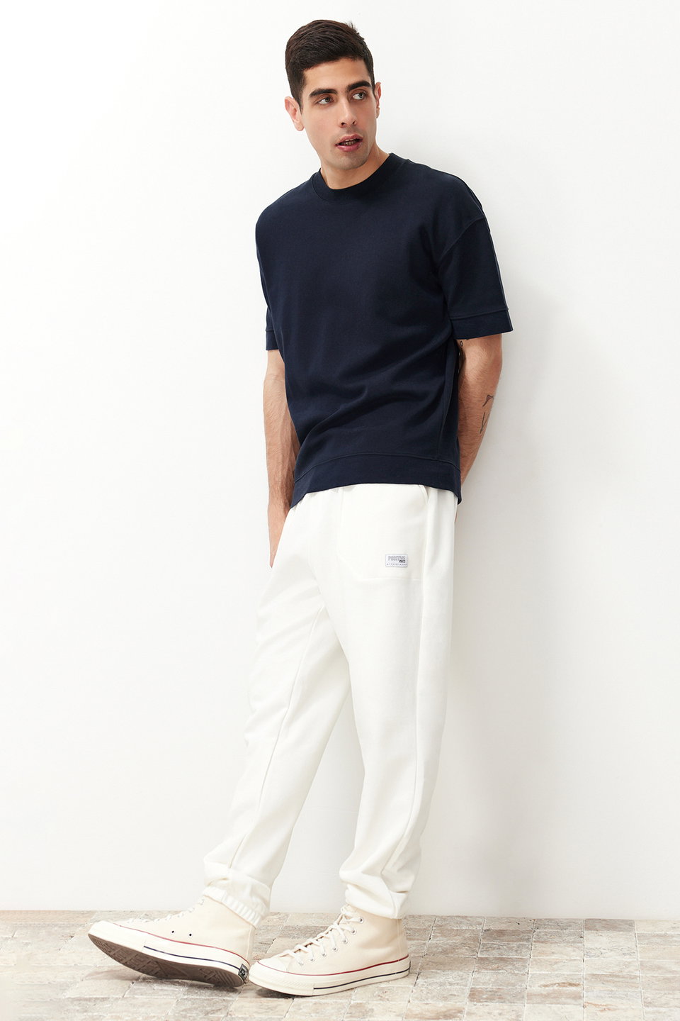 Regular Fit Label Appliqued Pockets Stitched Sweatpants TMNSS23EA00010