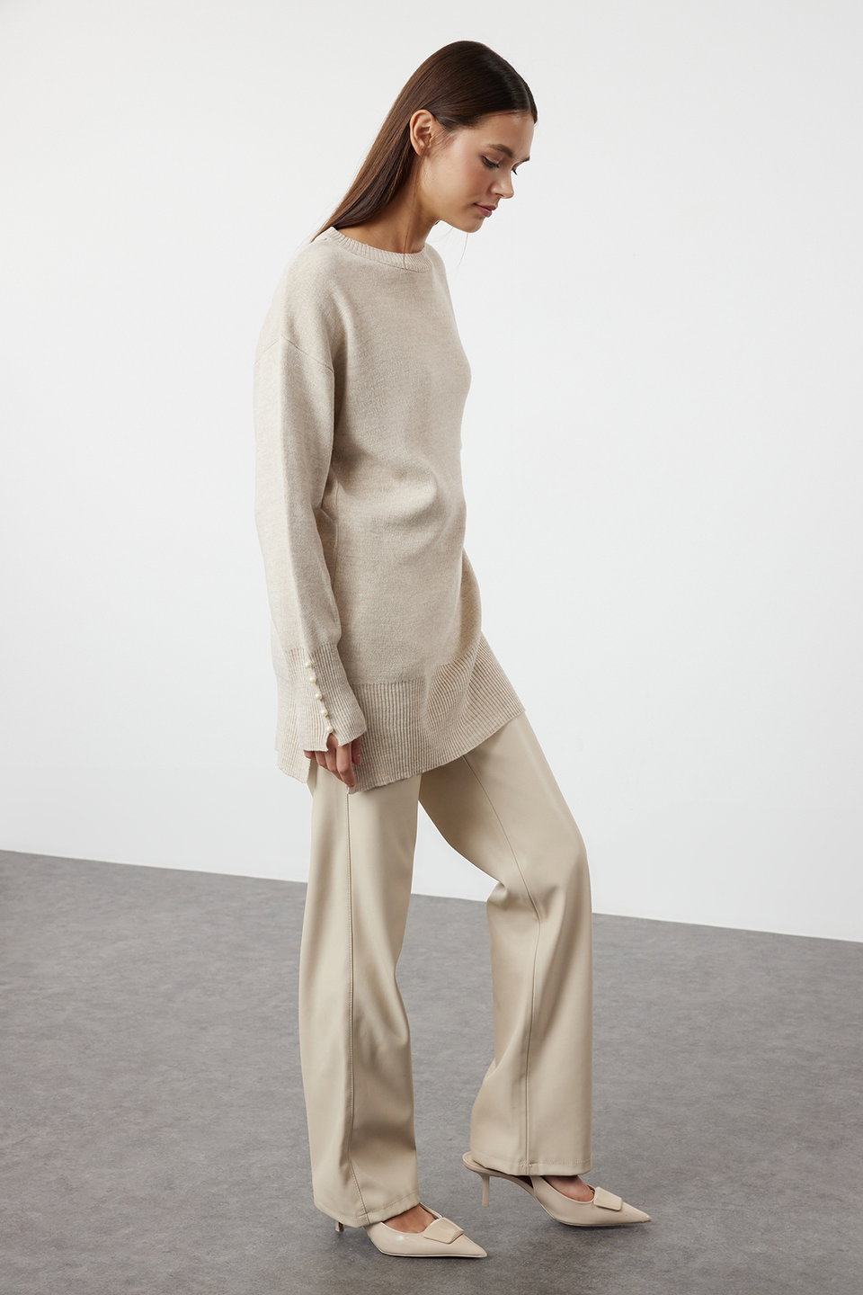 Pearl Detailed Knitwear Sweater TCTAW25AK00007