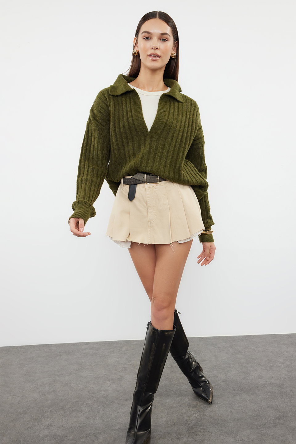 Soft Textured Polo Neck Knitwear Sweater TWOAW24KZ00678