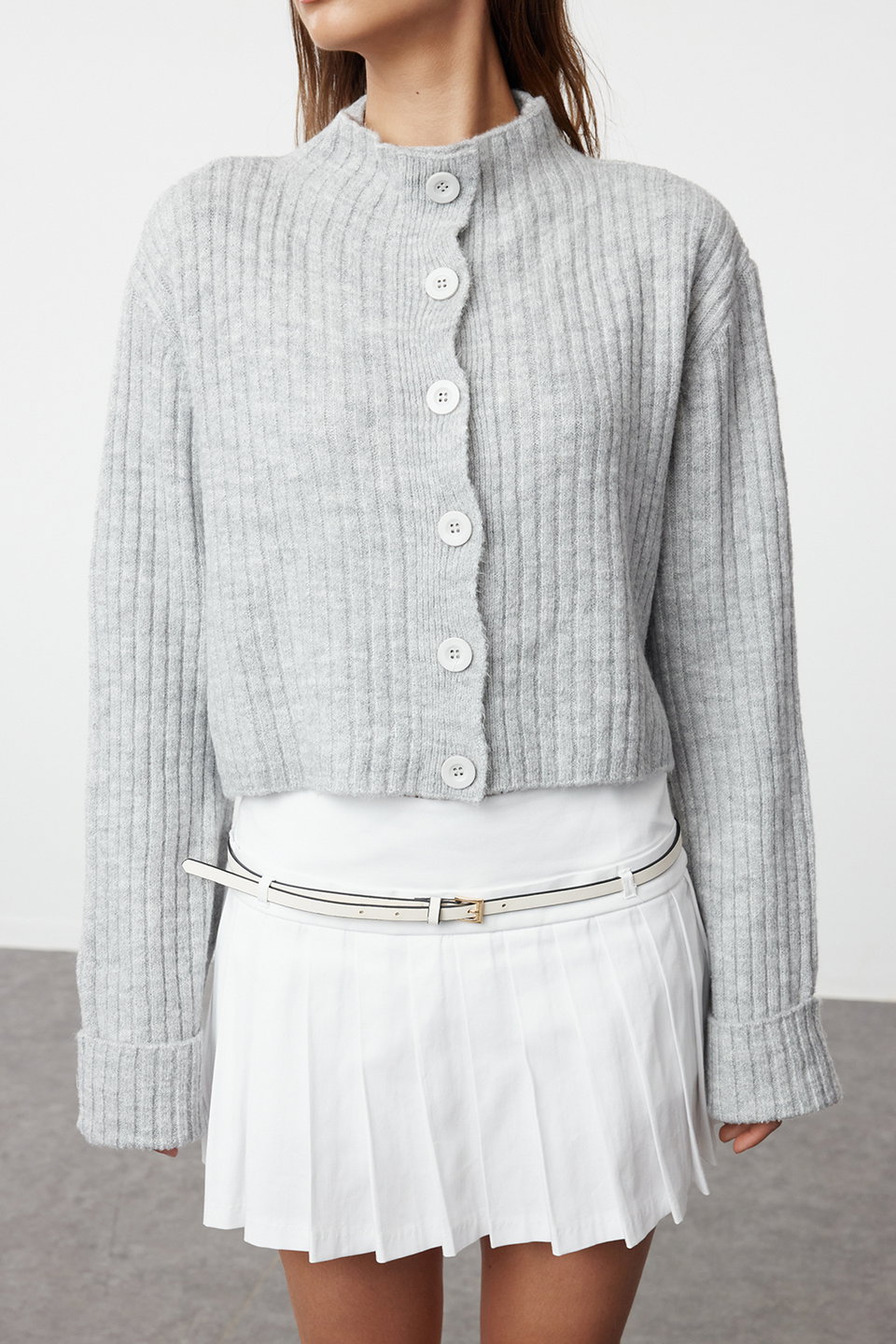Crop Soft Textured High Neck Knitwear Cardigan TWOAW22HI0174