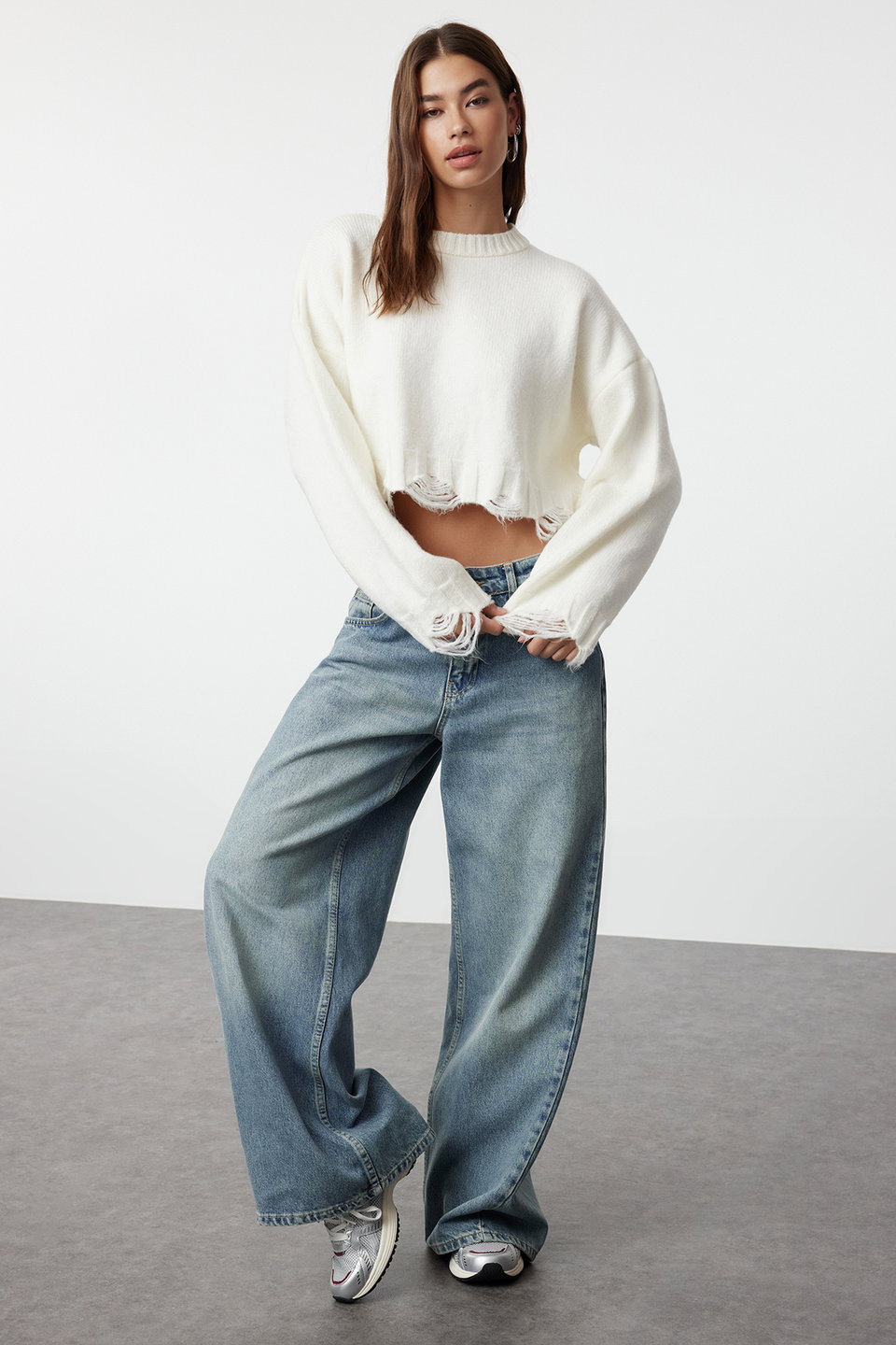 Crop Wide Pattern Soft Textured Draped Detail Knitwear Sweater TWOAW24KZ00319