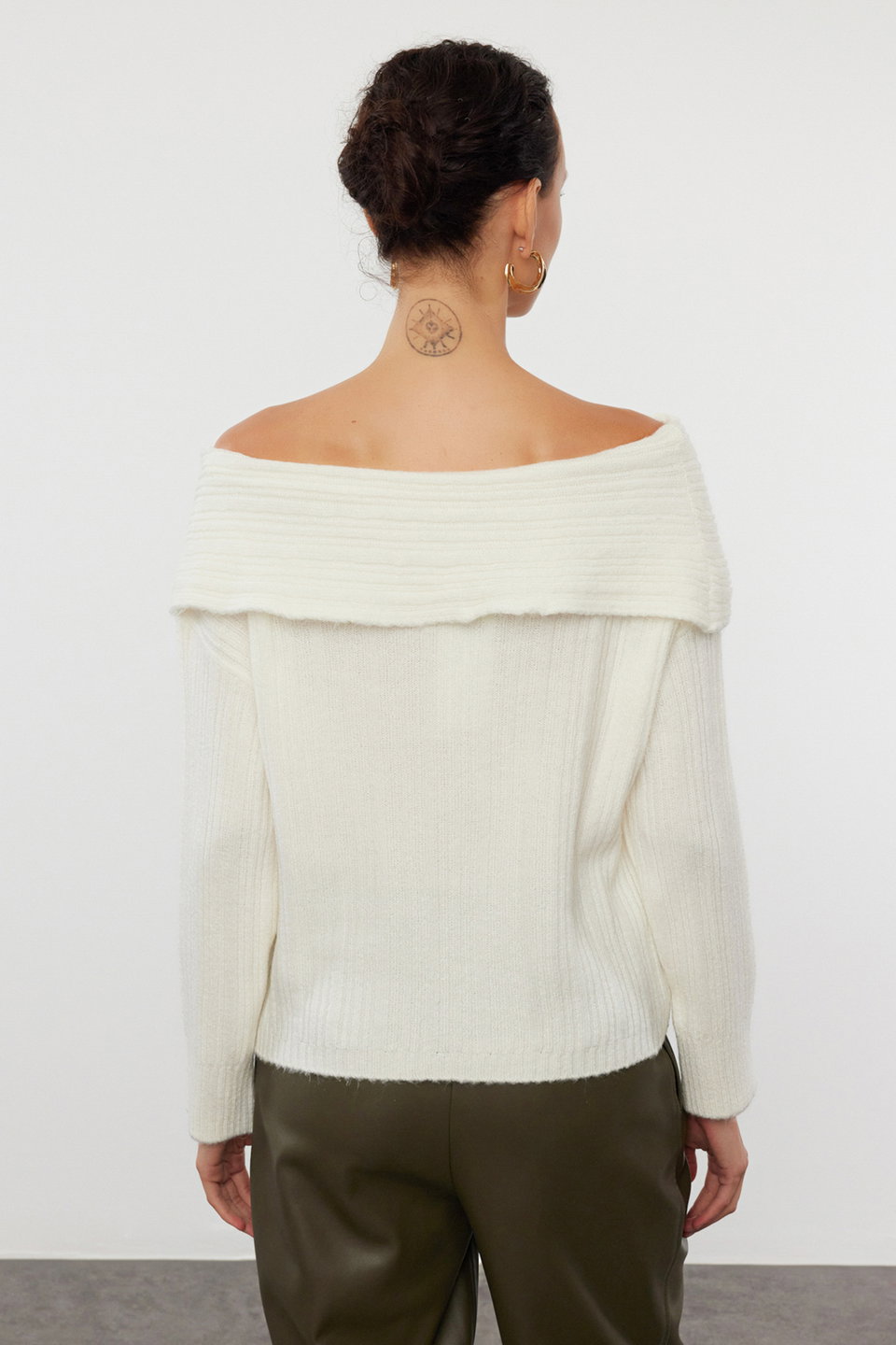 Plum Soft Textured Carmen Collar Knitwear Sweater TWOAW25KZ00076