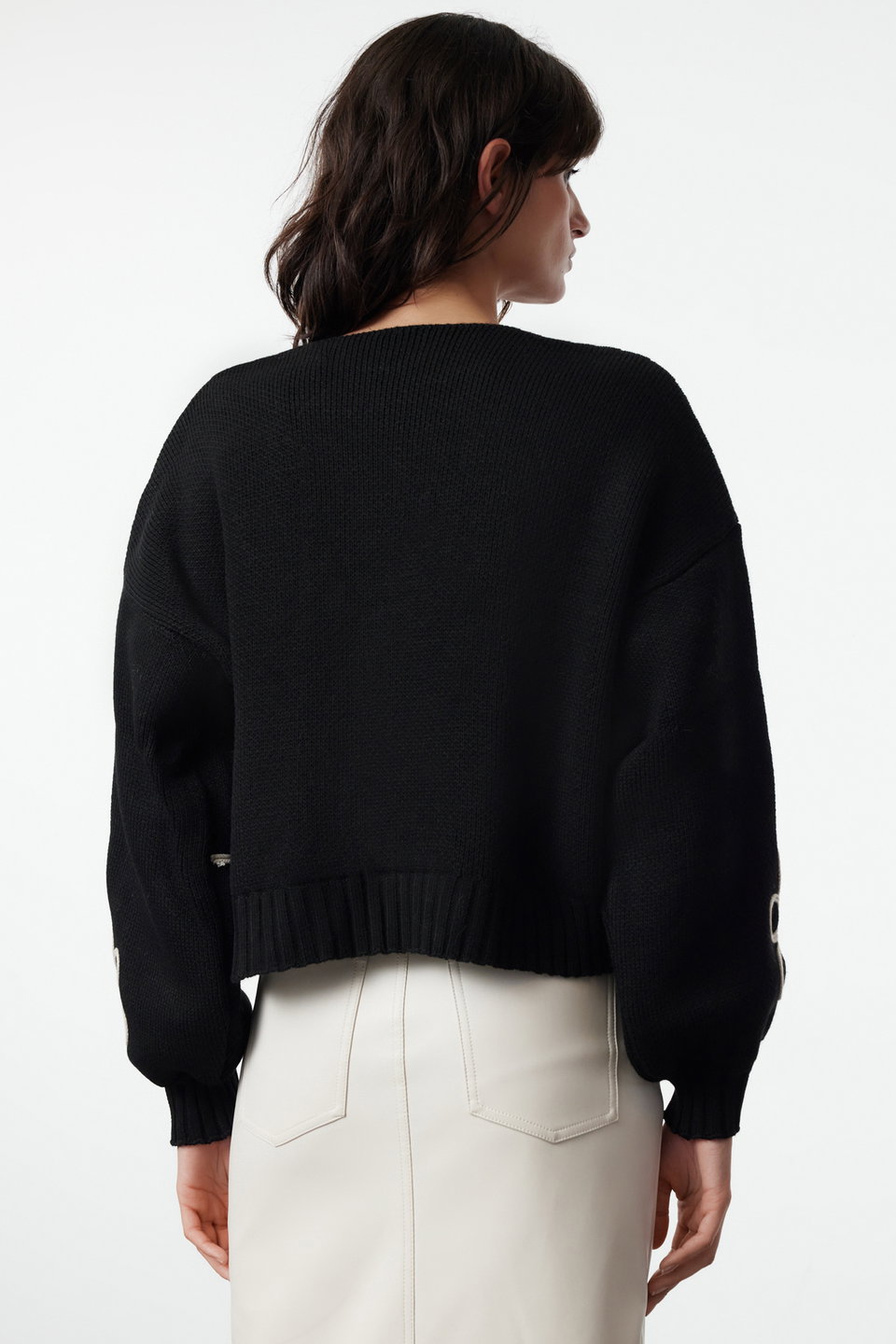 Embroidery Detailed V-Neck Knitwear Cardigan TWOAW25HI00291