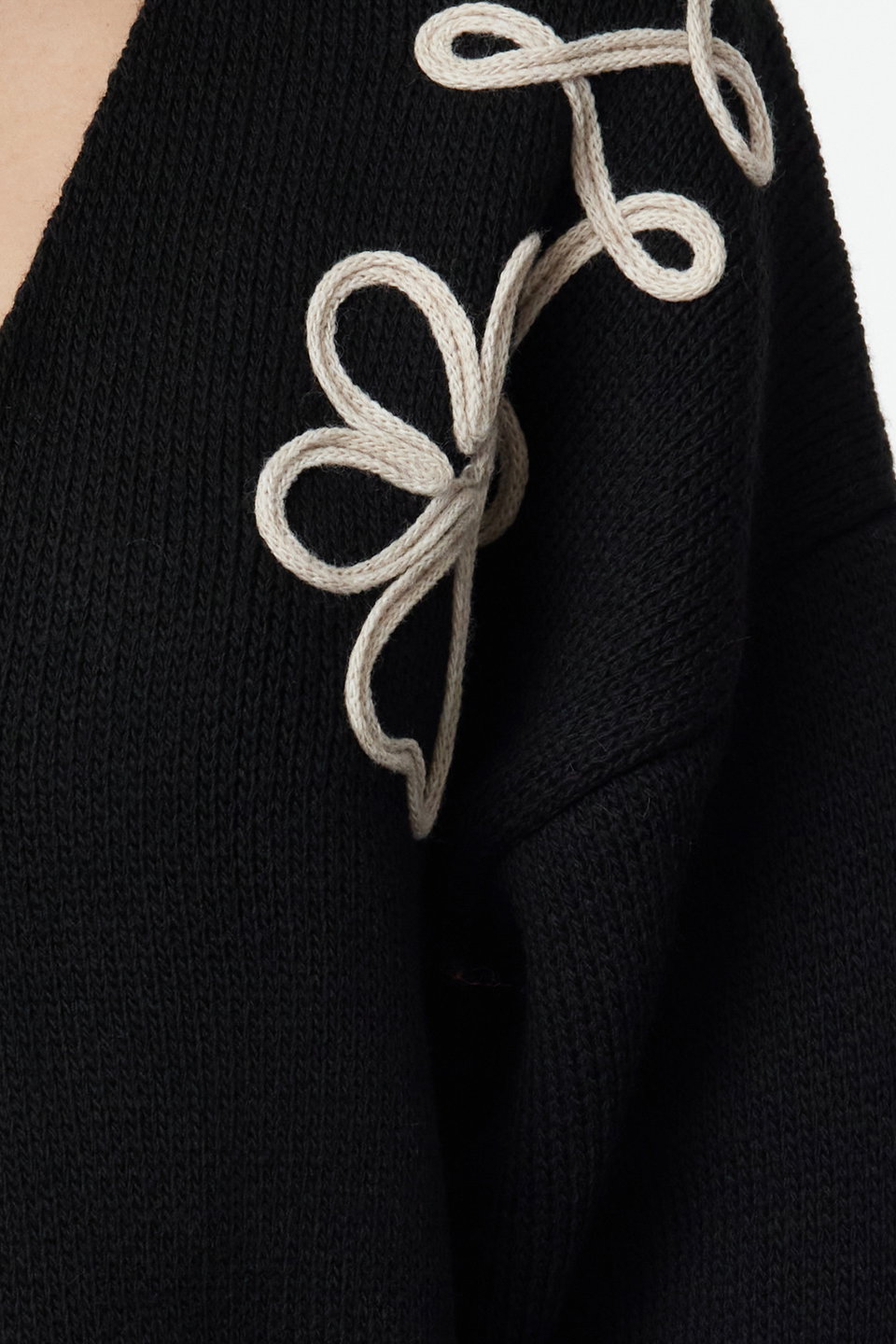 Embroidery Detailed V-Neck Knitwear Cardigan TWOAW25HI00291