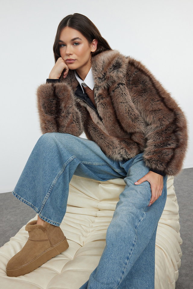 Brown - Brown Oversize Molded Elastic Detailed Bomber Fur Coat TWOAW25MO00038