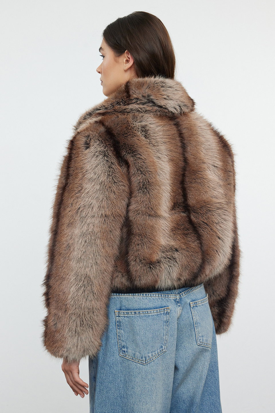 Oversize Molded Elastic Detailed Bomber Fur Coat TWOAW25MO00038