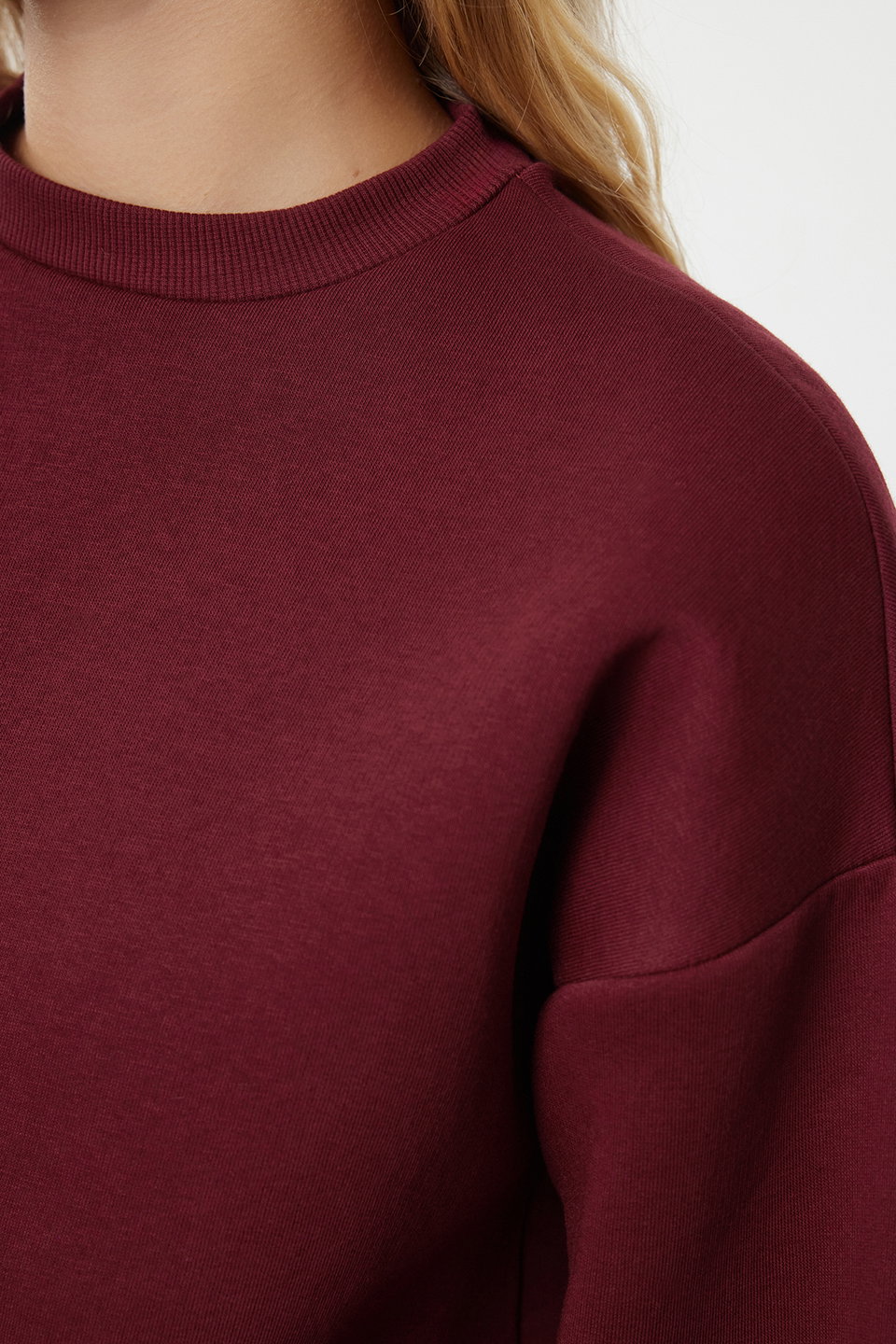 Oversize/Loose Cut Crew Neck Thick/Polar inside Knitted Sweatshirt TWOAW24SW00102