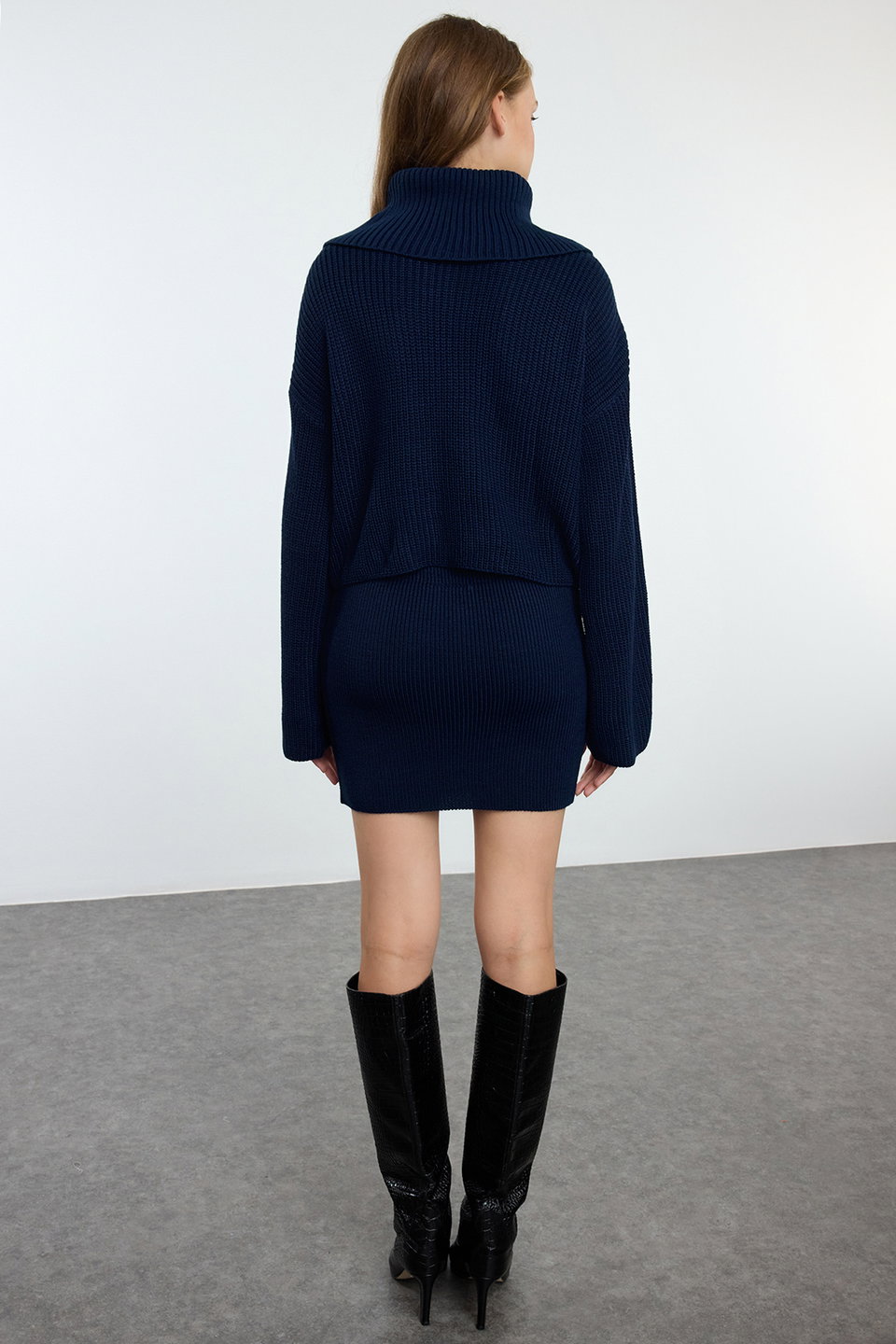 Turn-down Collar Knitwear Top-Bottom Set TWOAW25AU00012