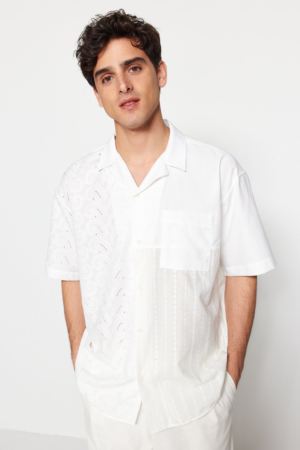 Limited Edition Oversize Embroidery Block Summer Shirt TMNSS23GO00135