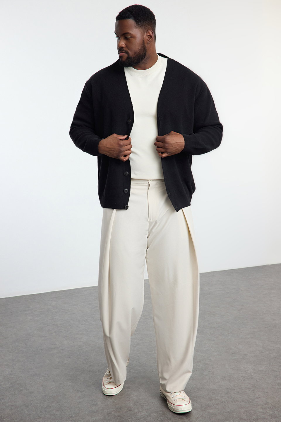 FL Men's Regular V Neck Plain Knitwear Plus Size Cardigan TMNAW25AV00000
