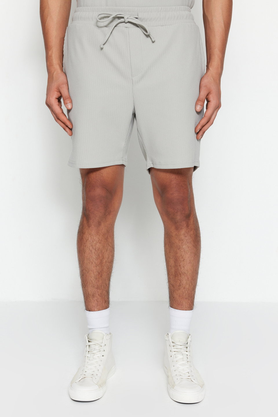 Regular Cut Medium Length Corded Textured Shorts TMNSS23SR00039