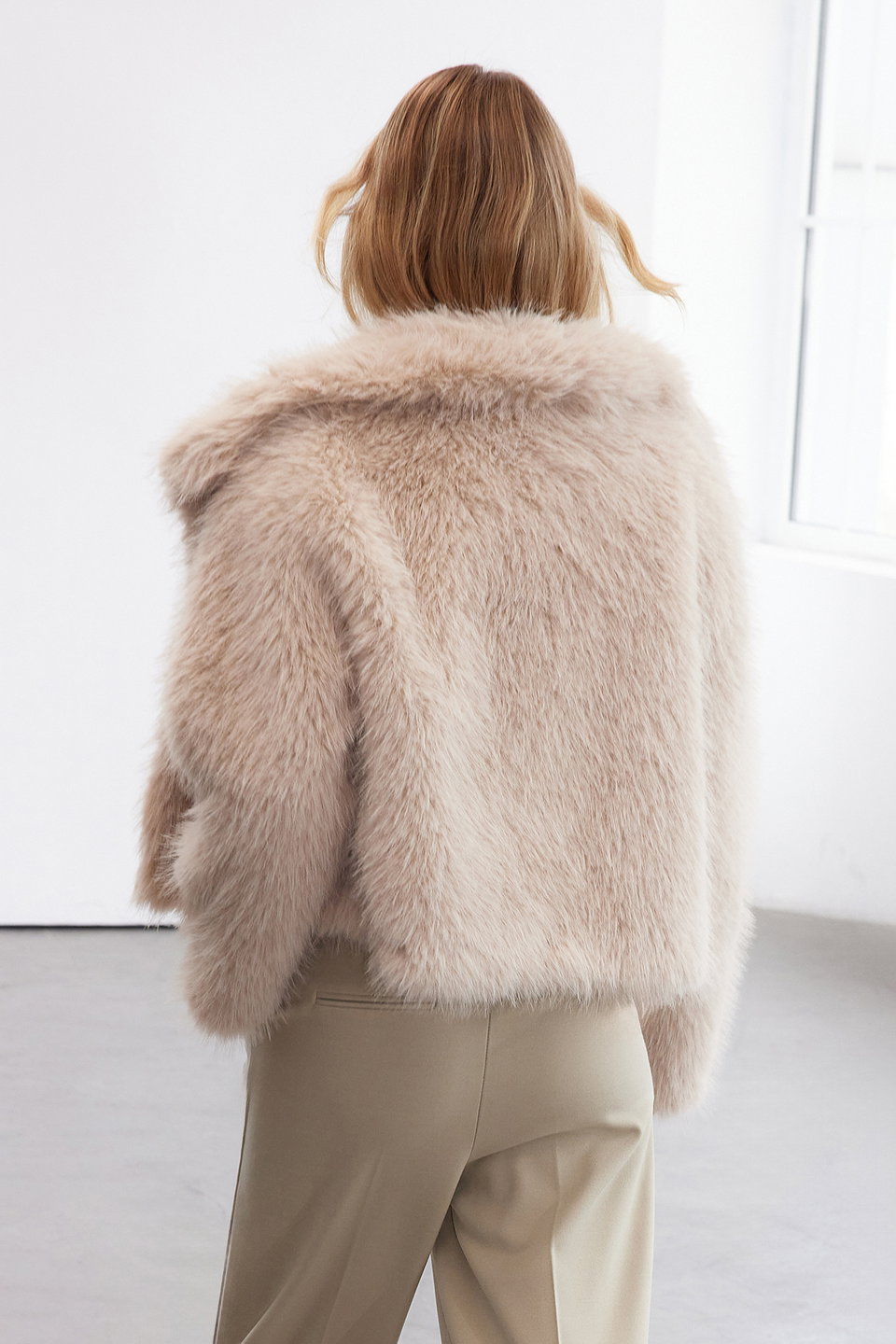 Oversize Mold Fur Coat Twoaw25Mo00035