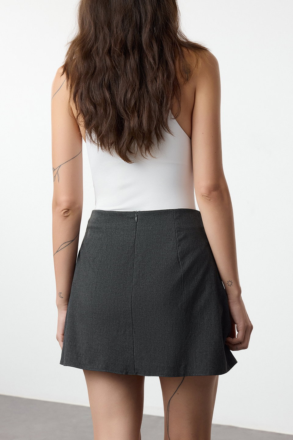 Pleated and Ribbon Detailed Mini Length Woven Skirt Tedaw25Et00012