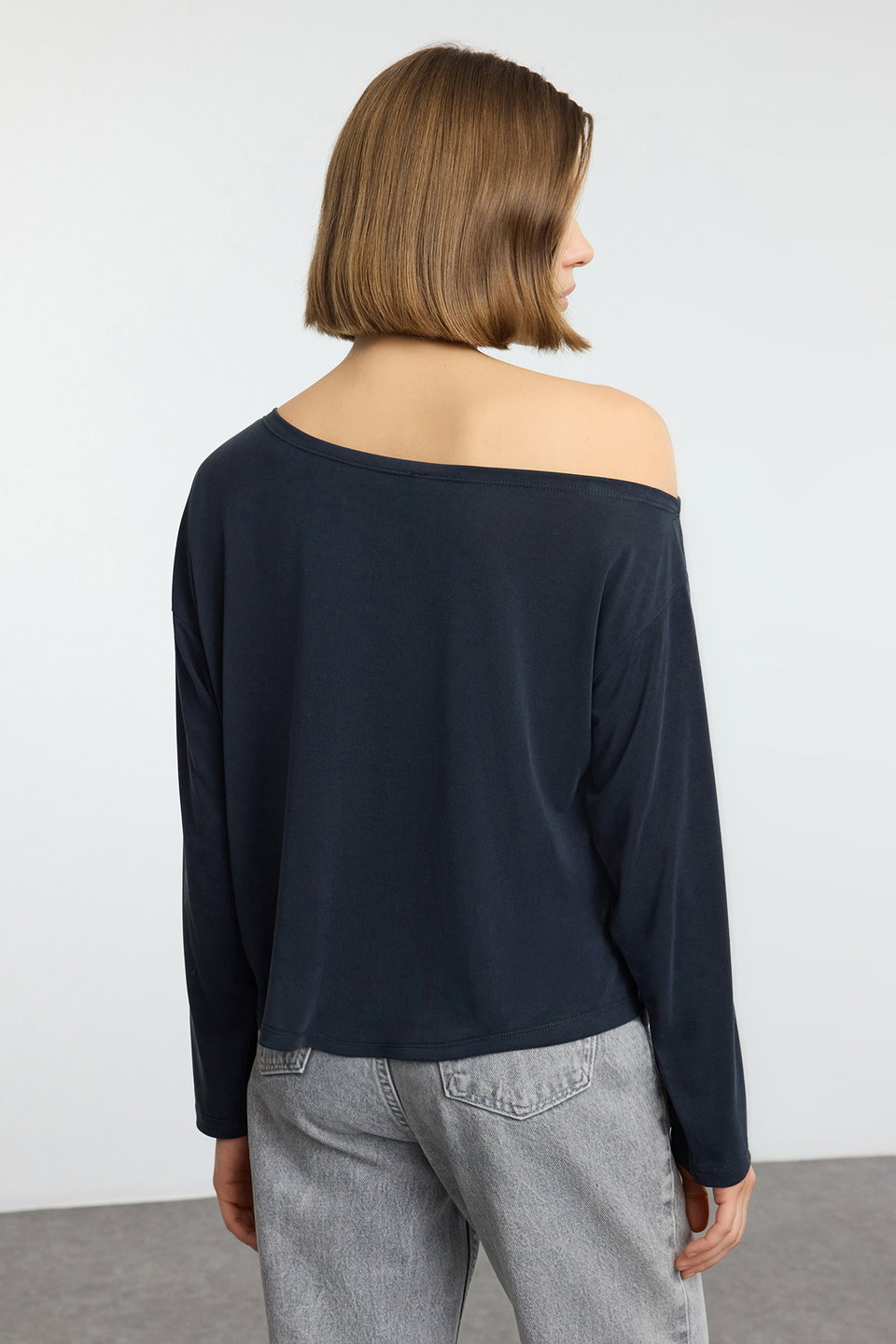 More Sustainable Modal Boat Neck Relaxed/Casual Cut Knitted Blouse Twoaw25Bz00282