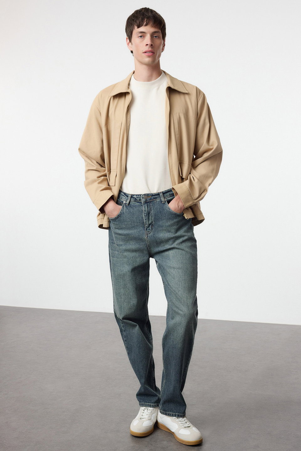 Smoke Baggy/ 90's Straight Fit Jeans Loose Denim Trousers TMNSS24JE00012