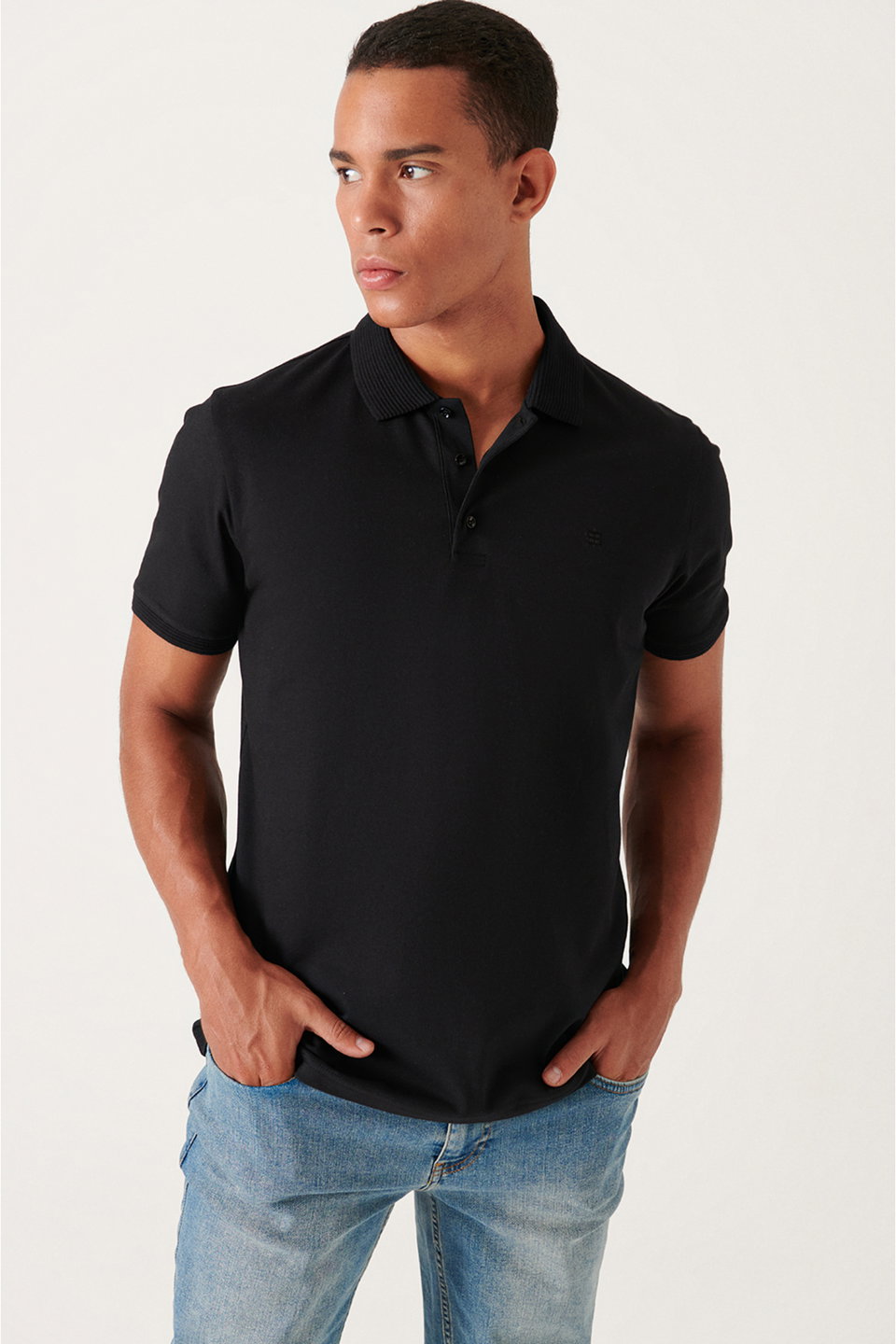 Men's 3 Button 100% Egyptian Cotton Polo Neck Regular Fit T-Shirt B001027