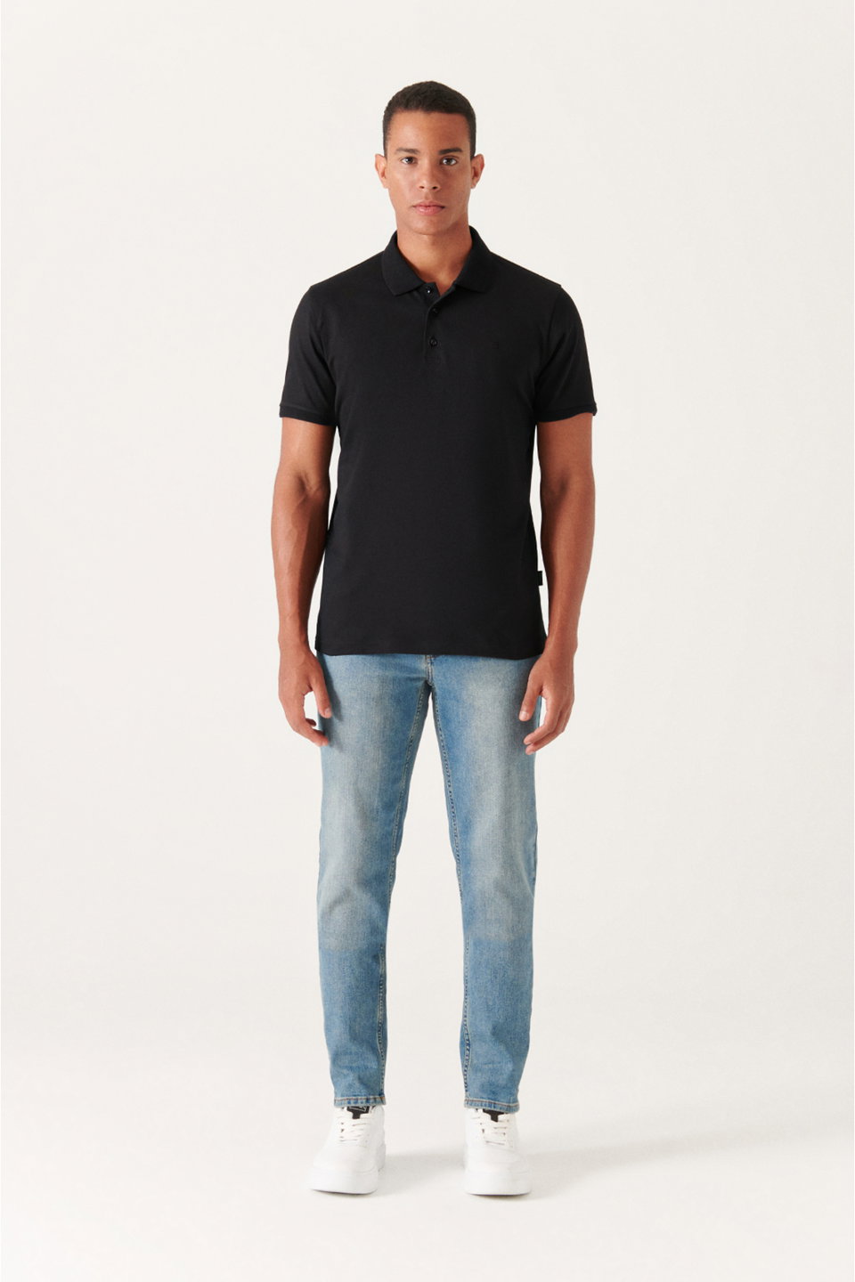 Men's 3 Button 100% Egyptian Cotton Polo Neck Regular Fit T-Shirt B001027