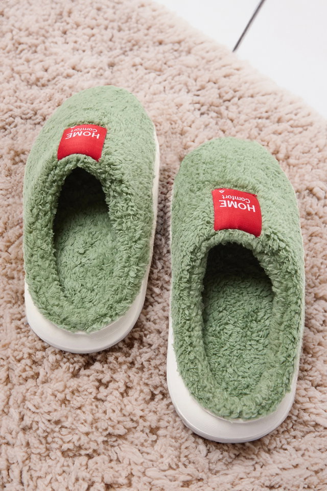 Green - Dusty Rose Plush Weaving Label Detailed Women's Home Slippers TAKAW25ER00012
