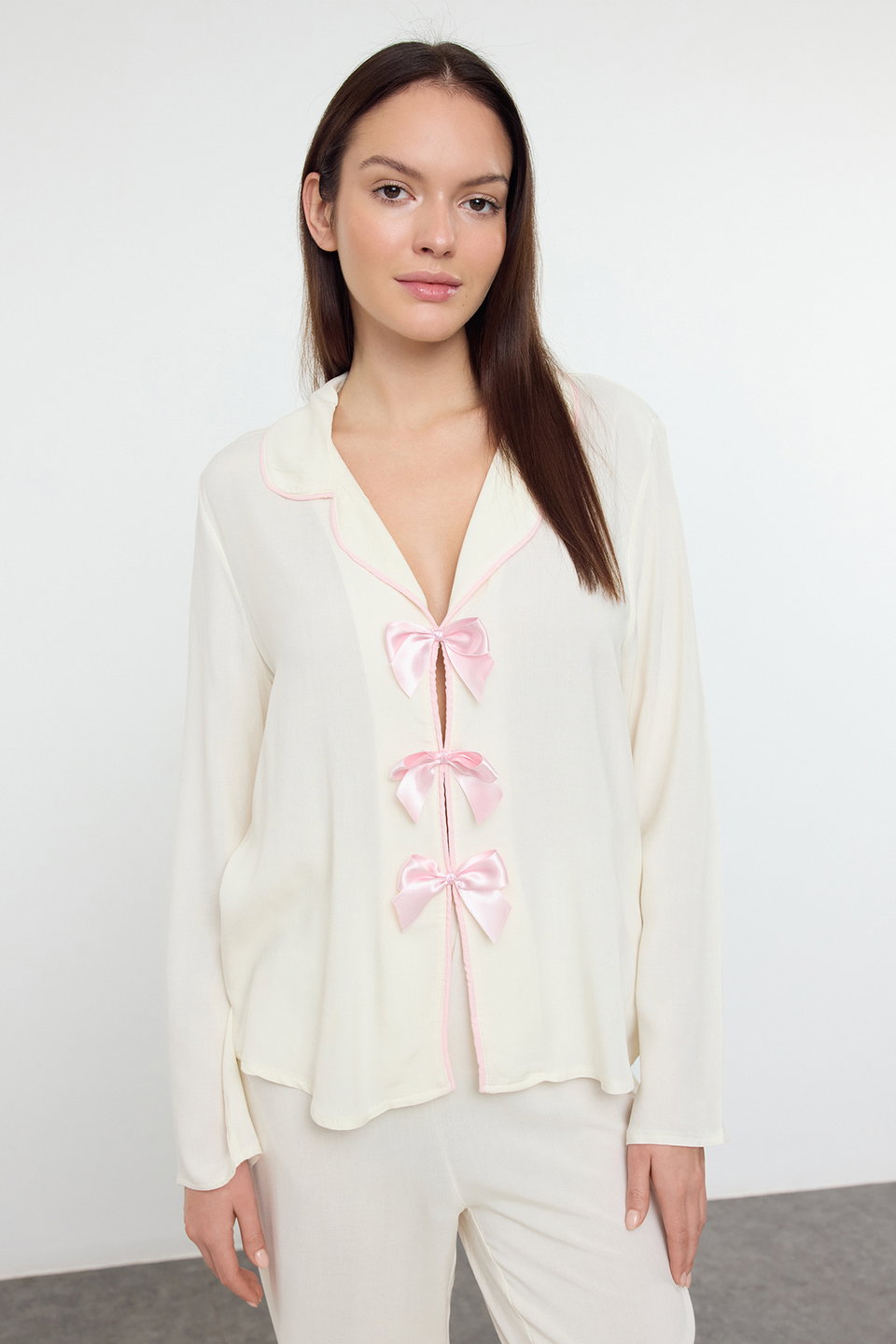 Ribbon/Bow and Piping Detailed Viscose Woven Pajama Set THMAW25PT00032