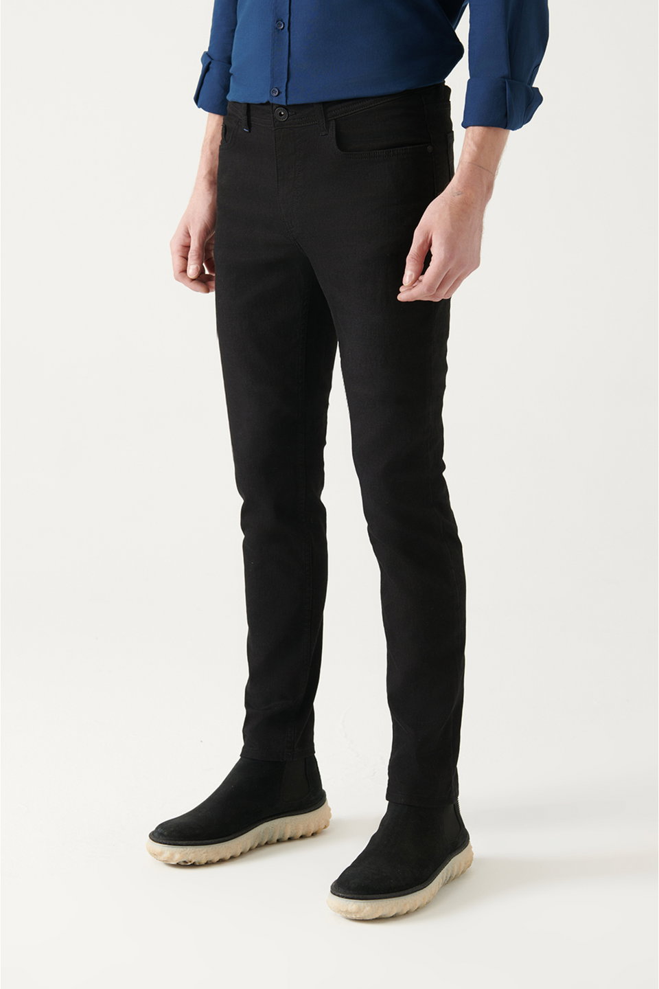 Men's Distressed Washed Stretch Berlin Slim Fit Jean Pants B003502