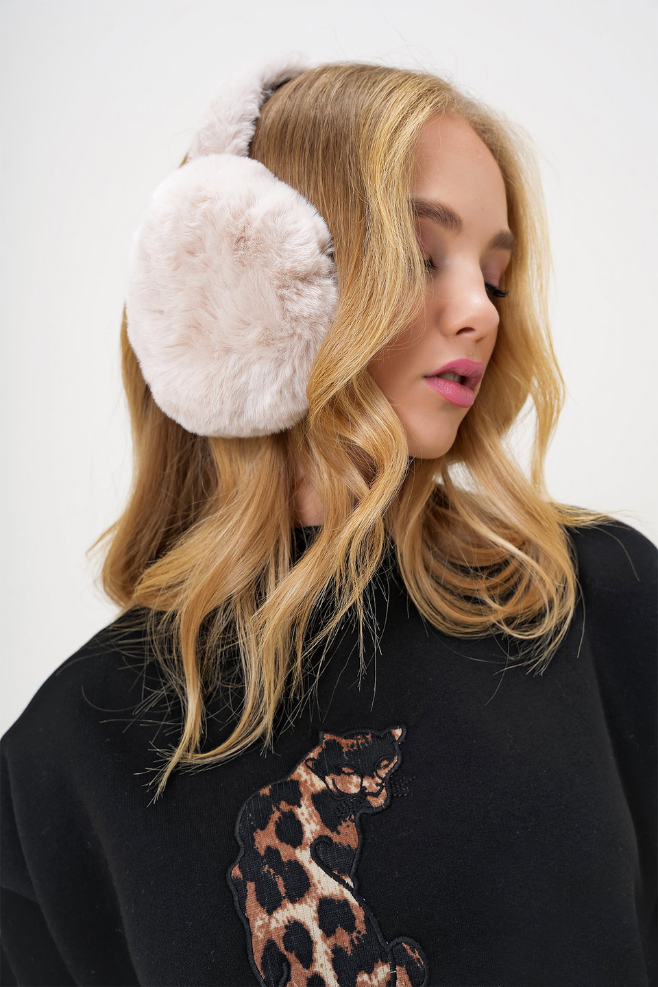 Women's Vanilla Foldable Designer Faux Fur Earmuffs ALC-X13245