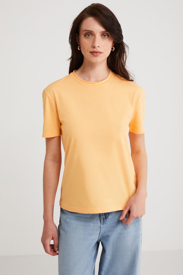 Orange - Modest Martına Women's 100% Organic Cotton Regular Fit Regular Fit Crew Neck Basic Black T-Shirt