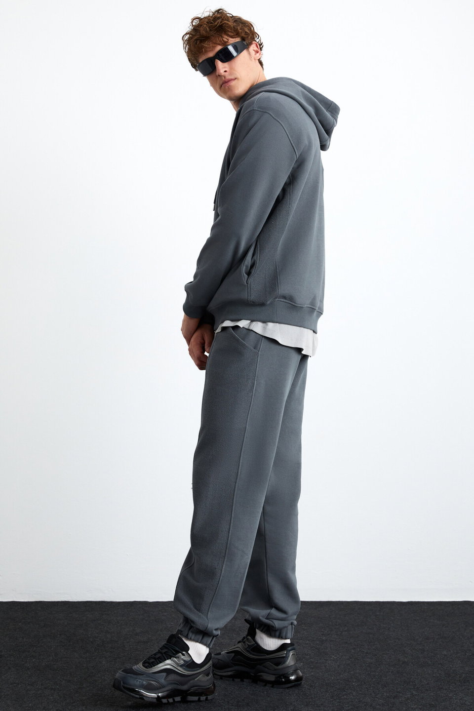 BOSCO Men's 100% Cotton Panelled Elastic Leg Sweatpants