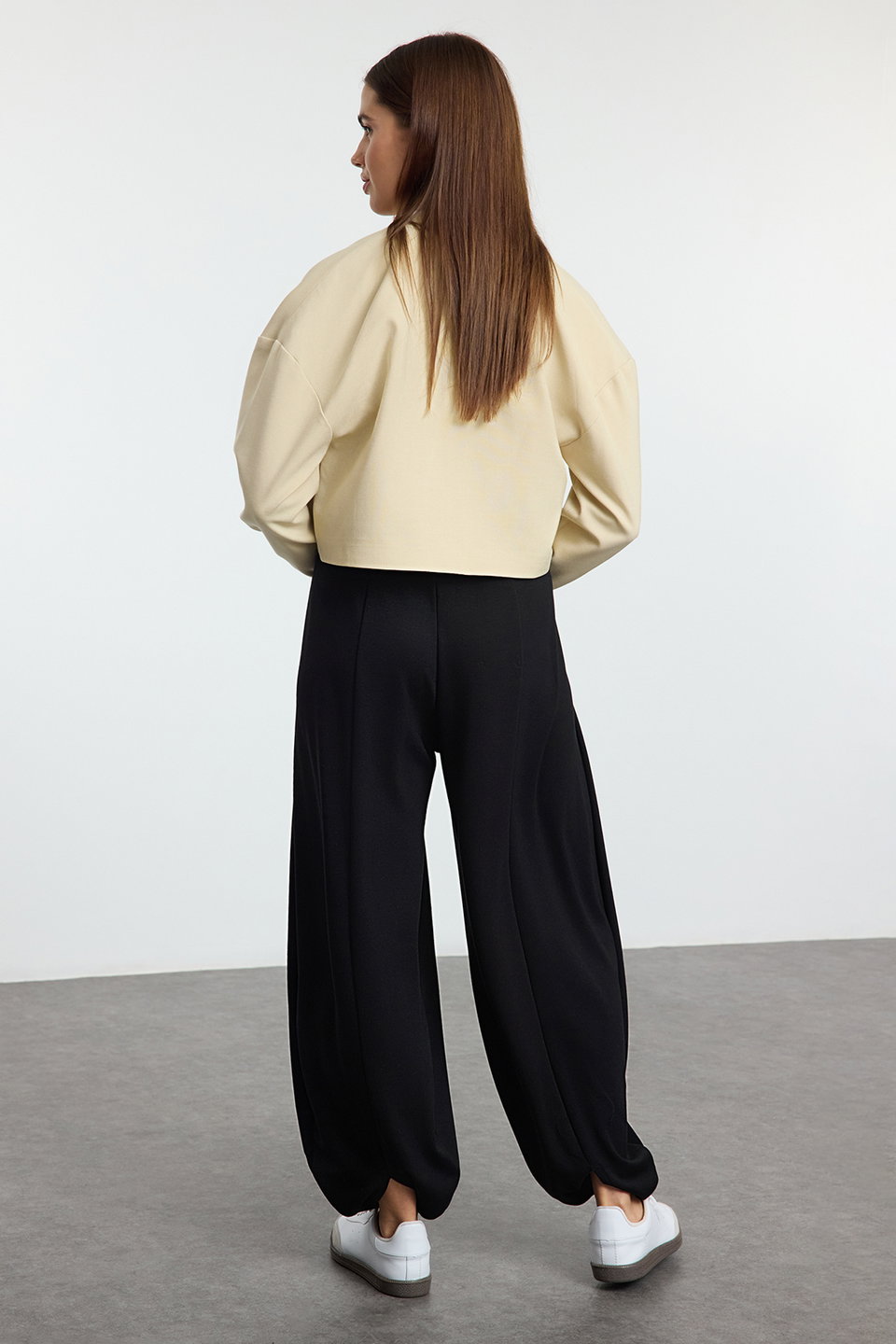 Soft Touch Carrot/Shalwar Pattern Flexible Knitted Sweatpants Trousers TWOAW25EA00001