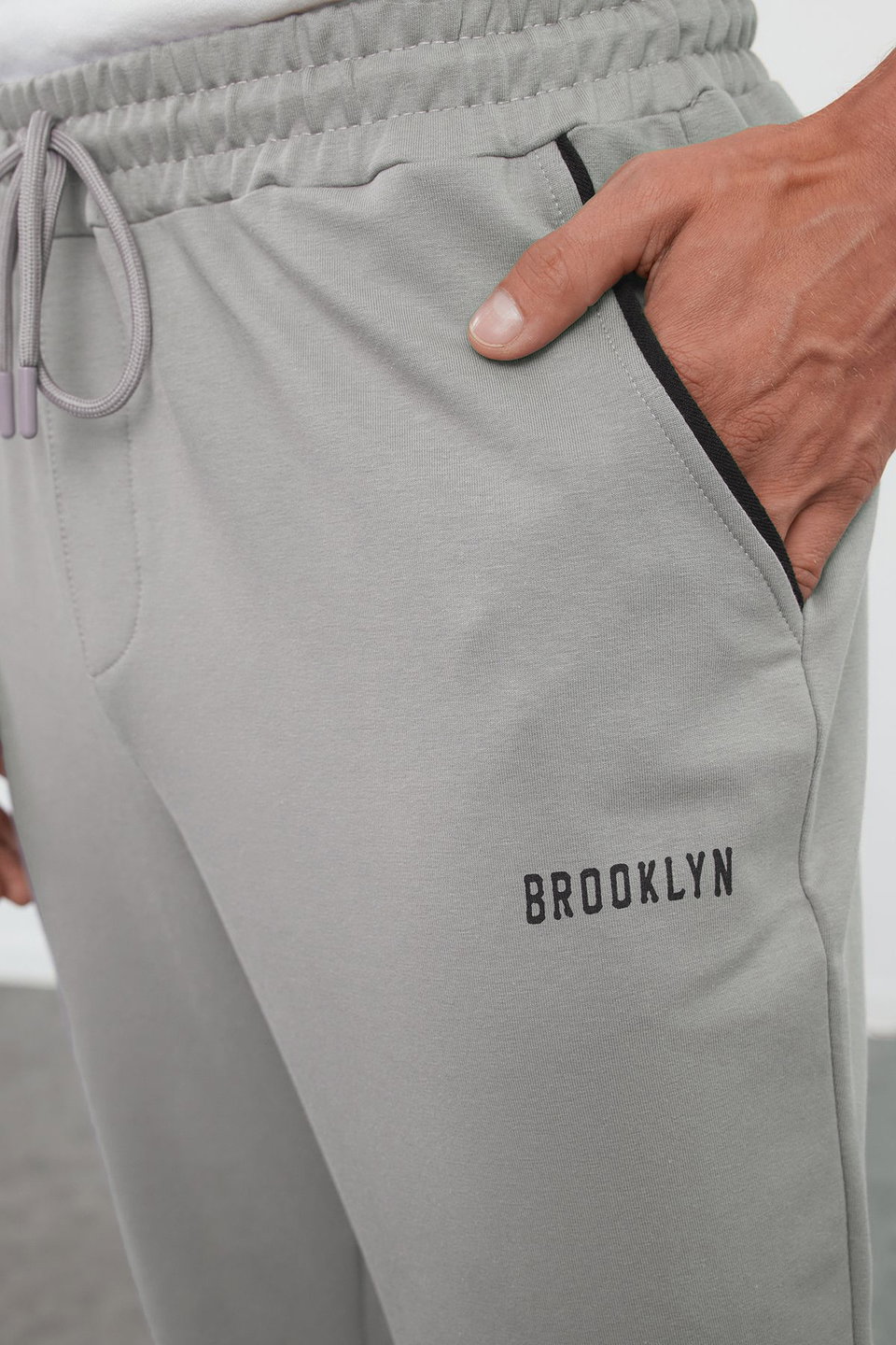 Regular Fit Printed Elastic Leg Sweatpants TMNSS22EA0121