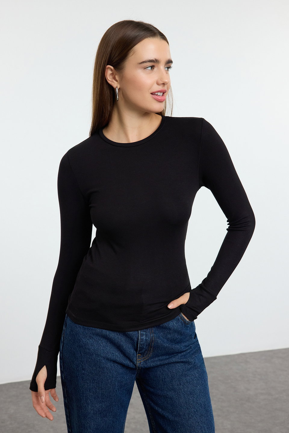 Viscose/Soft Fabric Finger-Touch Detailed Flexible Knitted Blouse TWOAW25BZ00014