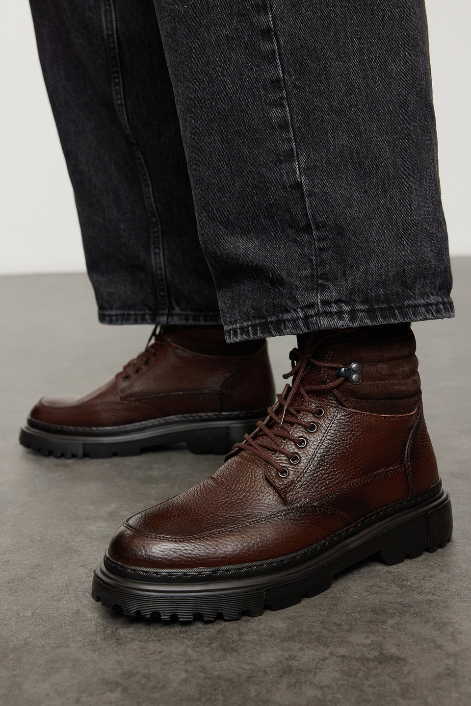 Genuine Leather Lace-Up Men's Boots TAKAW25BO00037
