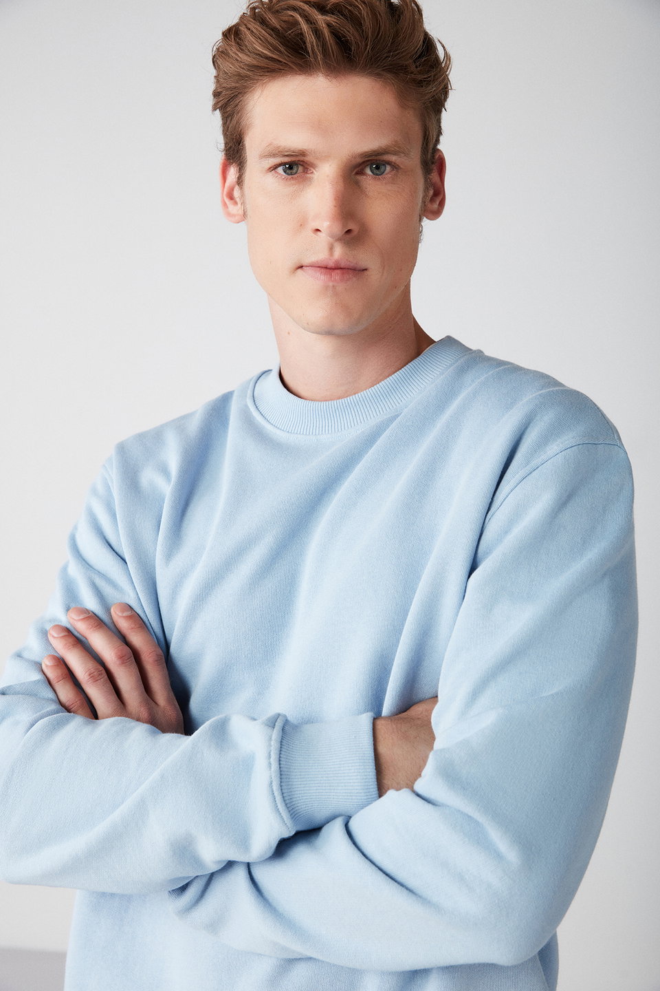 Travis Men's Organic Fabric Soft Regular Fit Round Neck Sweatshirt