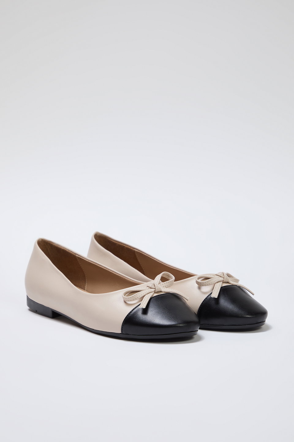 Bow Detail Color Block Almond Toe Women's Ballerina TAXSS25BE00000