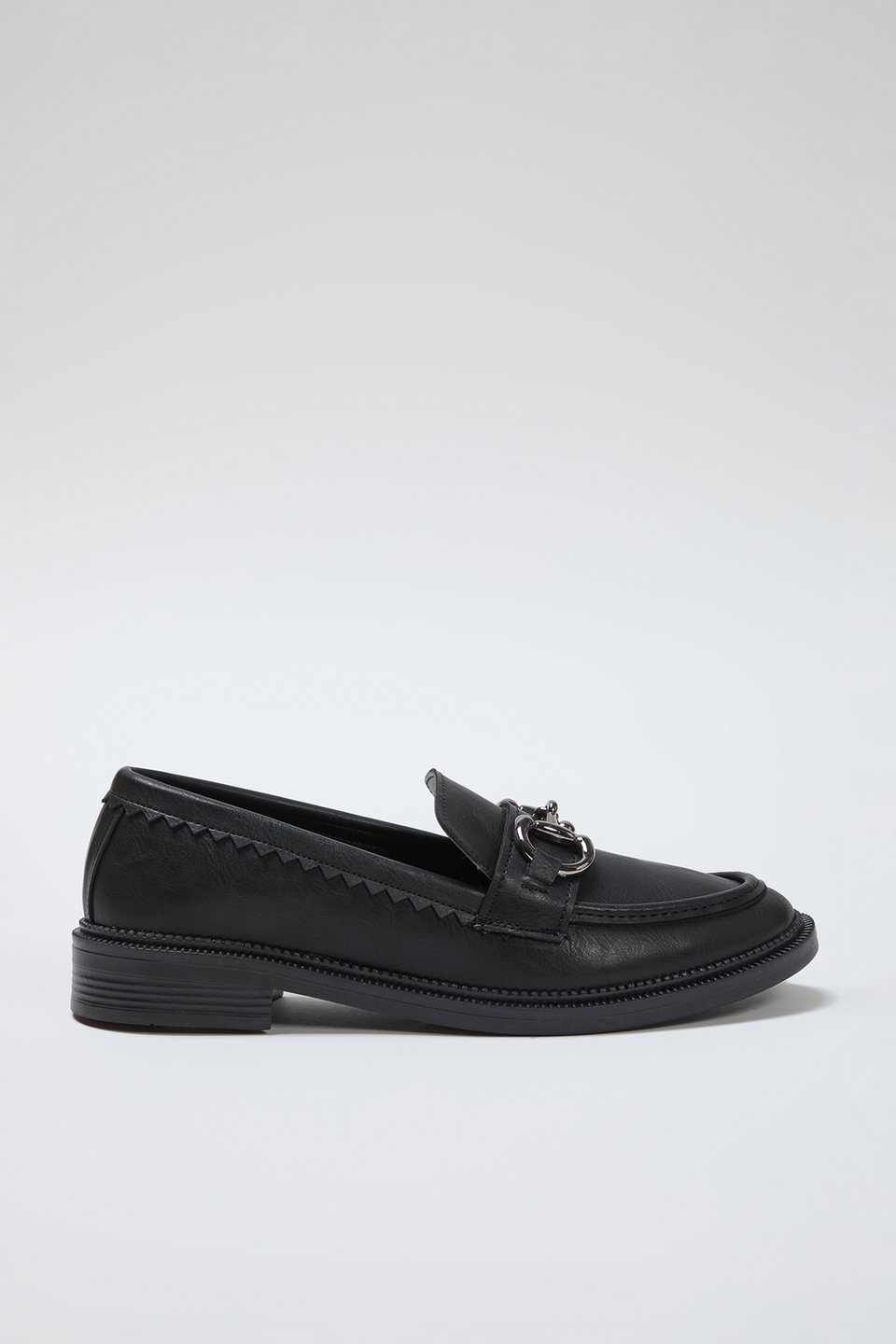 Buckle Detail Flat Women's Loafer Shoes TAXSS25LA00002