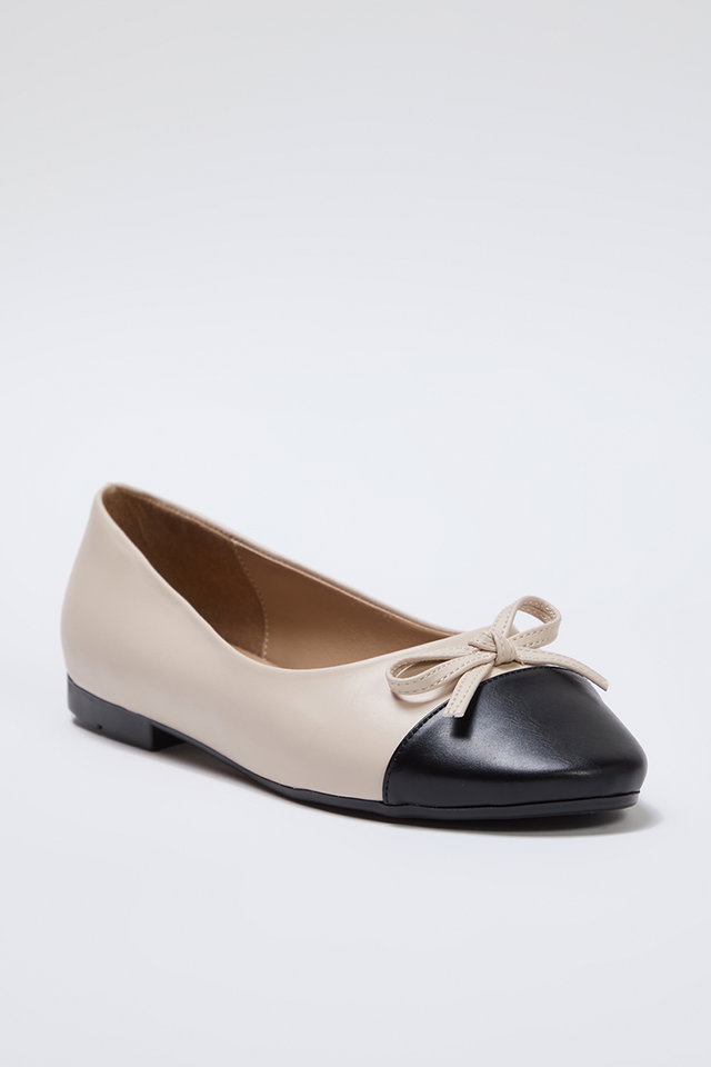 Beige - Beige Bow Detail Color Block Almond Toe Women's Ballerina TAXSS25BE00000