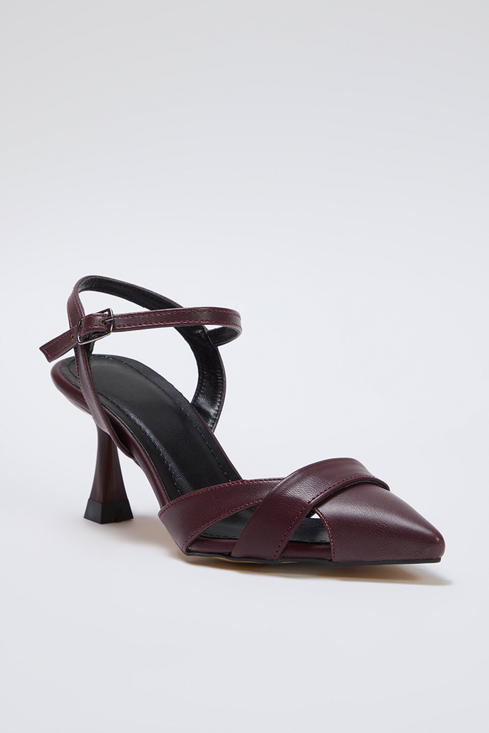 Cut Out Detail Pointed Toe Women's Classic High-Heeled Shoes Takss25To00029