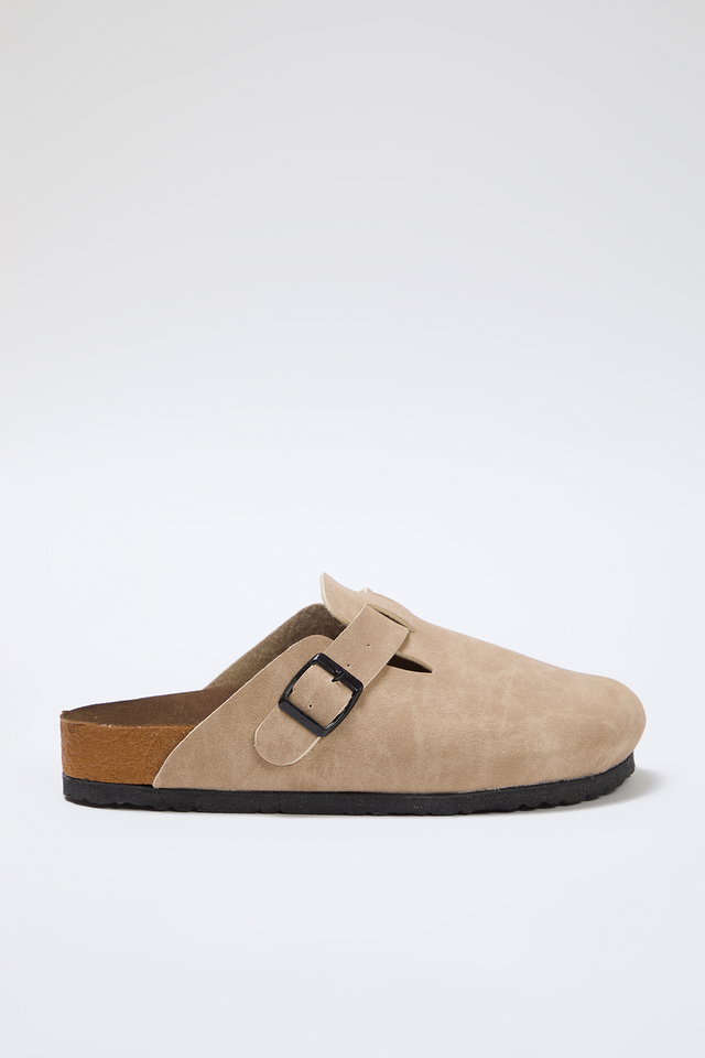 Beige - Beige Closed Front Flat Women's Sabo Slippers TAKSS25TE00001