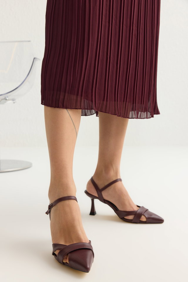 burgundy - Mint Cut Out Detail Pointed Toe Women's Classic High-Heeled Shoes Takss25To00029