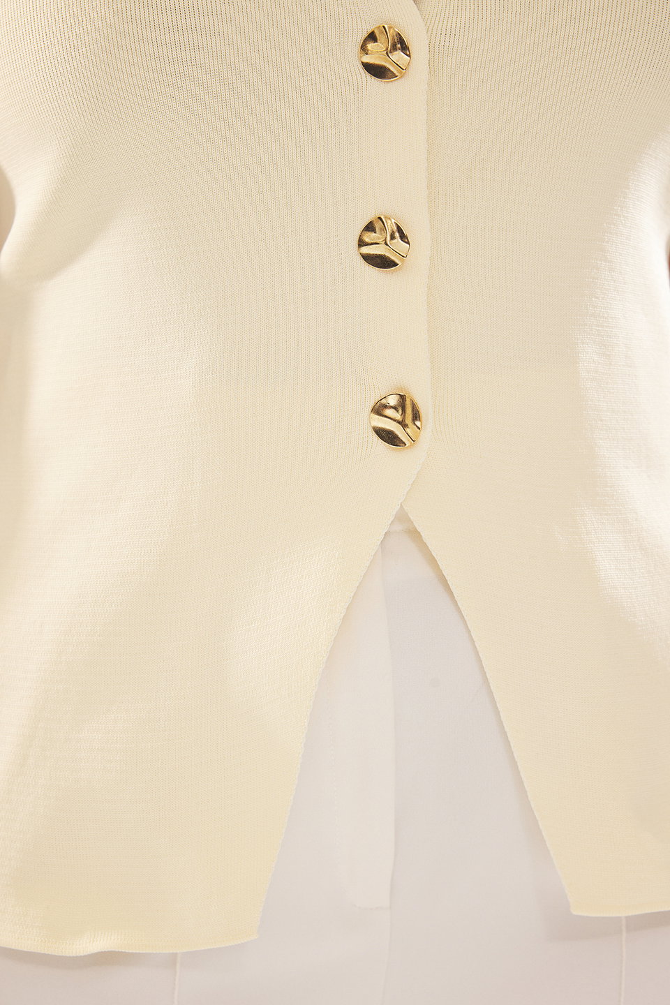 Button Detail Knitted Vest TBBSS25BH00015